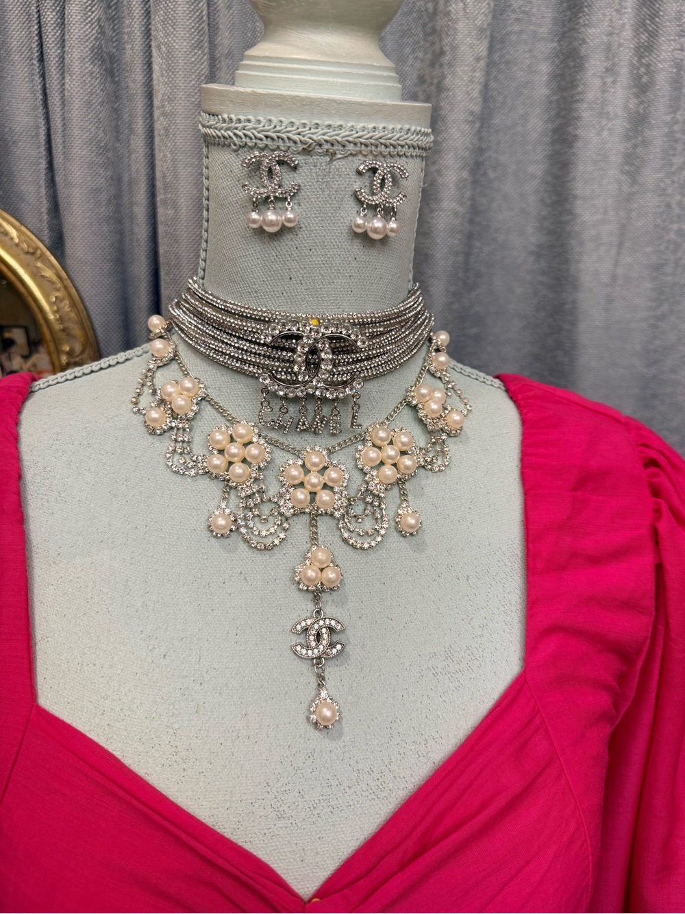 Women's Fuchsia Puff-Sleeve Tiered Dress - Picture 6 of 8